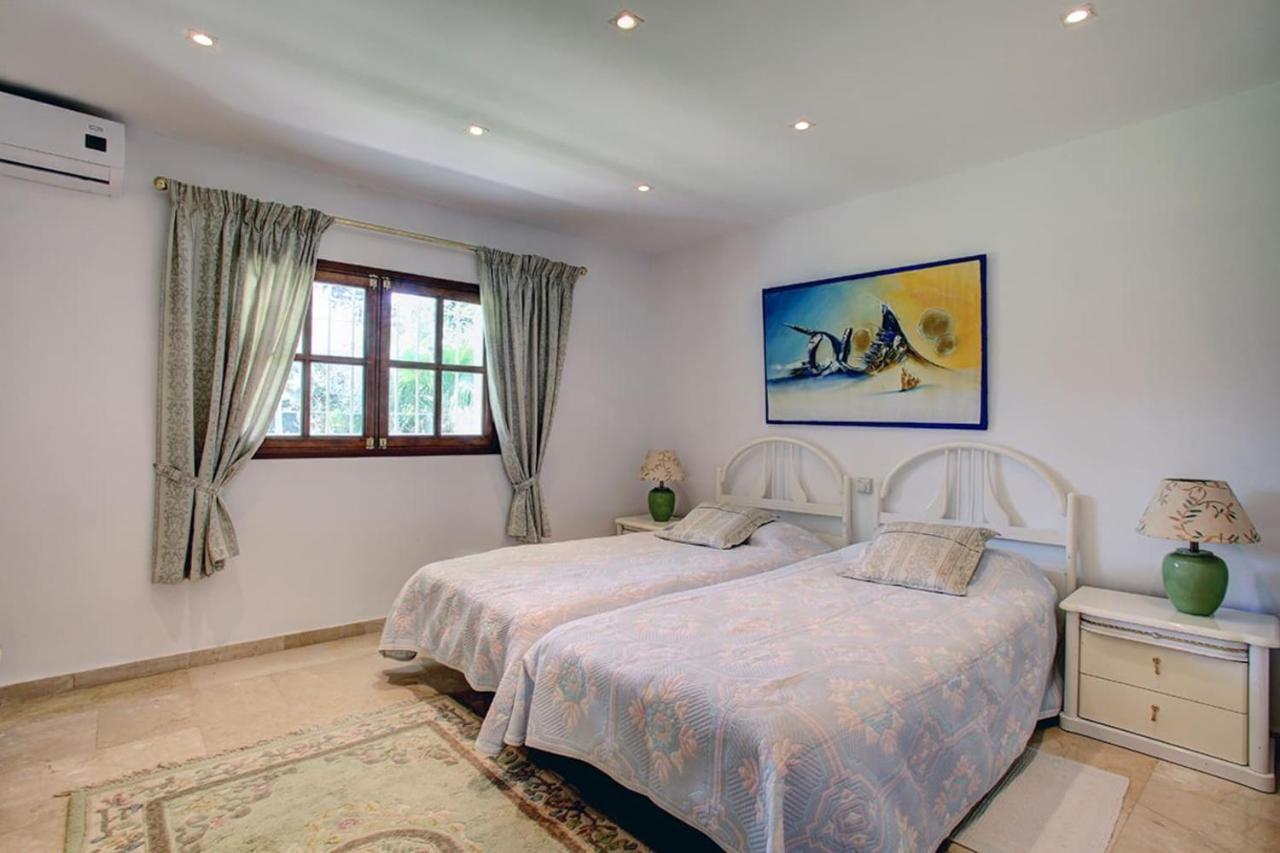 Exclusive Villa Las Palmeras Puerto Banus With Heated Private Swimming Pool, Marbella, Spain Exteriér fotografie