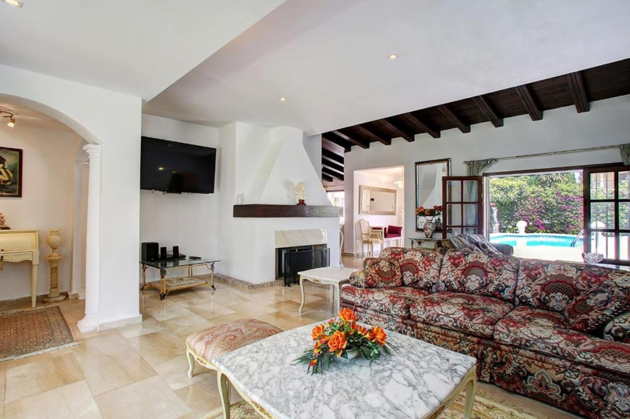 Exclusive Villa Las Palmeras Puerto Banus With Heated Private Swimming Pool, Marbella, Spain Exteriér fotografie