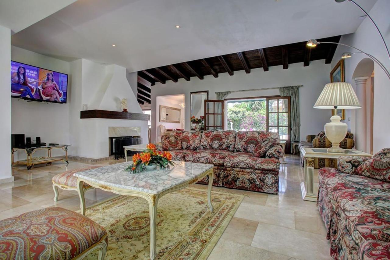 Exclusive Villa Las Palmeras Puerto Banus With Heated Private Swimming Pool, Marbella, Spain Exteriér fotografie